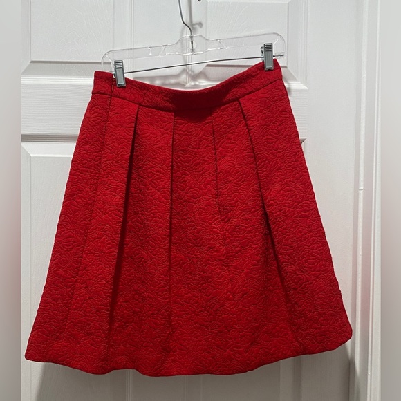 Ann Taylor red pleated circle skirt. - Picture 4 of 8